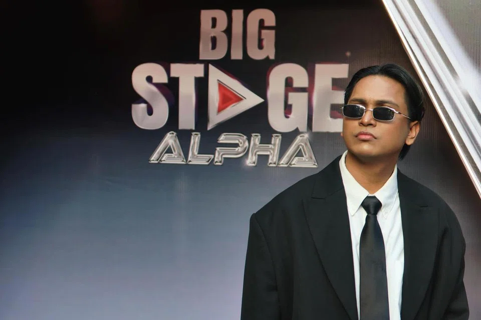 izat ibrahim, big stage alpha