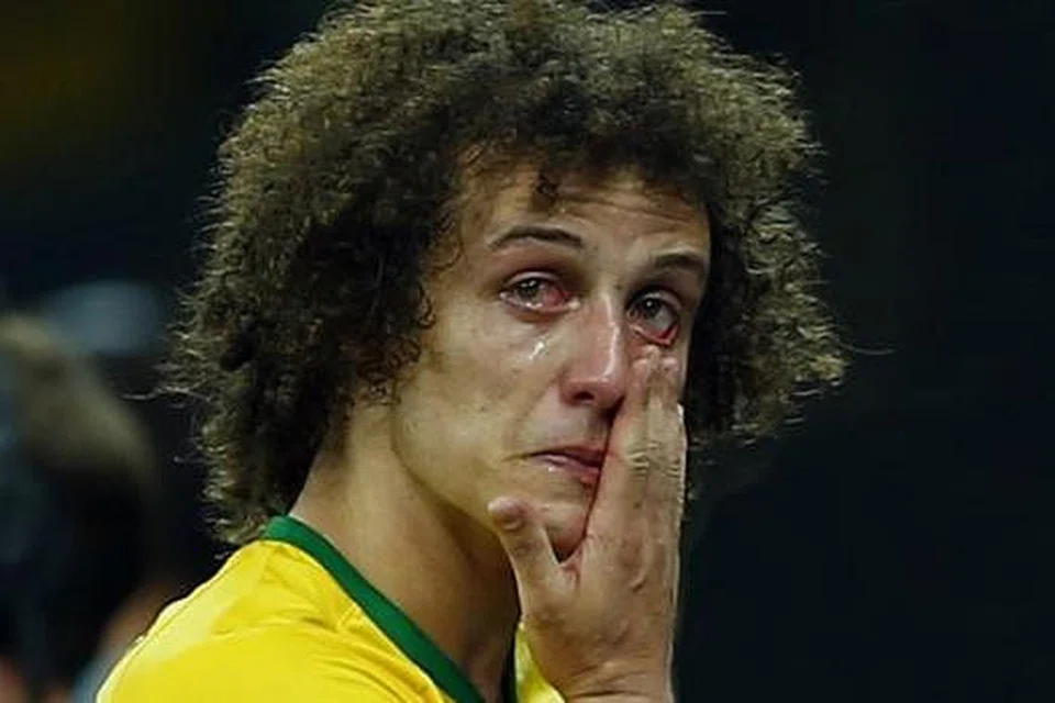 8. Tangisan David Luiz - Foto-foto REUTERS, AFP, GOAL CONTROL. 