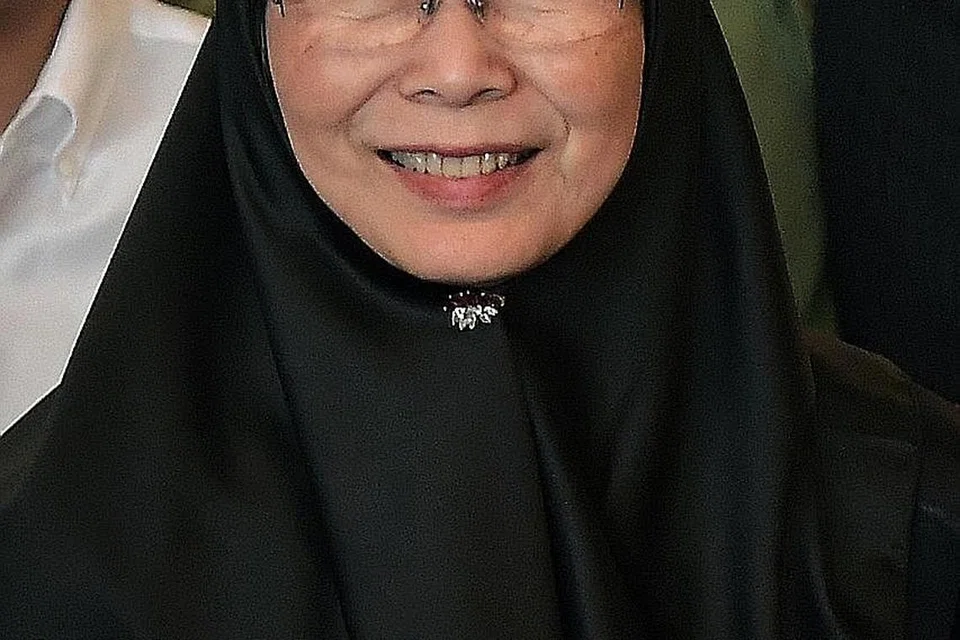 DR WAN AZIZAH: Jawatan dan tempoh perkhidmatannya menjadi perhatian, sekali gus impak yang bakal ditinggalkan.