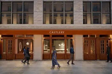 Gambaran artis bagi kedai utama seluas 3,000 kaki persegi milik jenama perabot Singapura, Castlery, di New York, Amerika Syarikat yang akan dibuka pada 15 Mei. Bilik pameran tersebut terletak di Chelsea, di 120 West 18th Street.