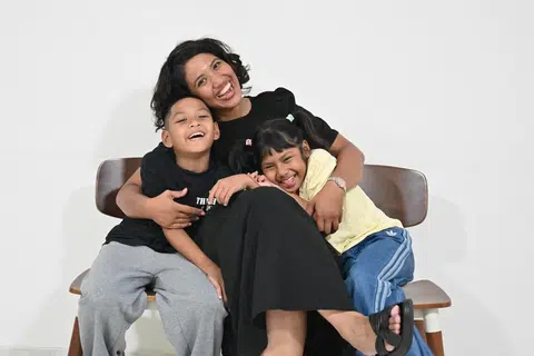 Hari Ibu, Mastura Jeilani, dua anak, pengurus pasukan wanita kebangsaan, Mama Mas, bola sepak