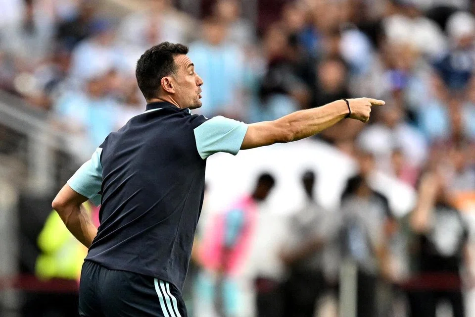 Lionel Scaloni telah memimpin Argentina sebagai ketua jurulatih sejak 2018. Di bawah bimbingannya, Argentina memenangi dua gelaran Copa America dan  menamatkan penantian 36 tahun untuk menjulang trofi Piala Dunia buat kali ketiga.