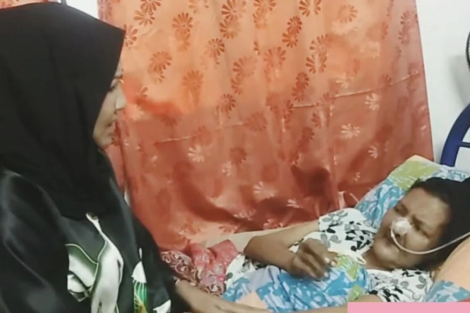 ZALEHA HAMID: Rayuan menderma bagi meringankan kos rawatan Zaleha Hamid dibuat di Wafa TV. - Foto AZIZUL KHAMIS