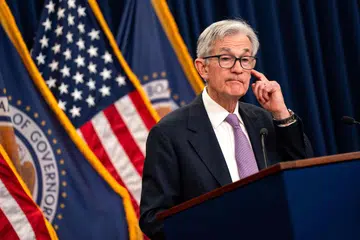 Pengerusi Lembaga Simpanan Federal (FED), Encik Jerome Powell berucap semasa sidang akhbar selepas mesyuarat Jawatankuasa Pasaran Terbuka Persekutuan di Washington pada 7 November.