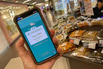 TraceTogether, SafeEntry terus diguna sehingga langkah pengasingan vaksinasi tidak diperlukan