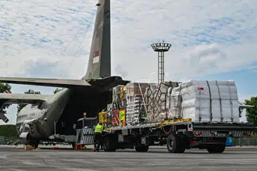 Bekalan bantuan kemanusiaan untuk Gaza dimuatkan ke dalam pesawat C-130 Tentera Udara Republik Singapura pada bulan Mac lalu.
