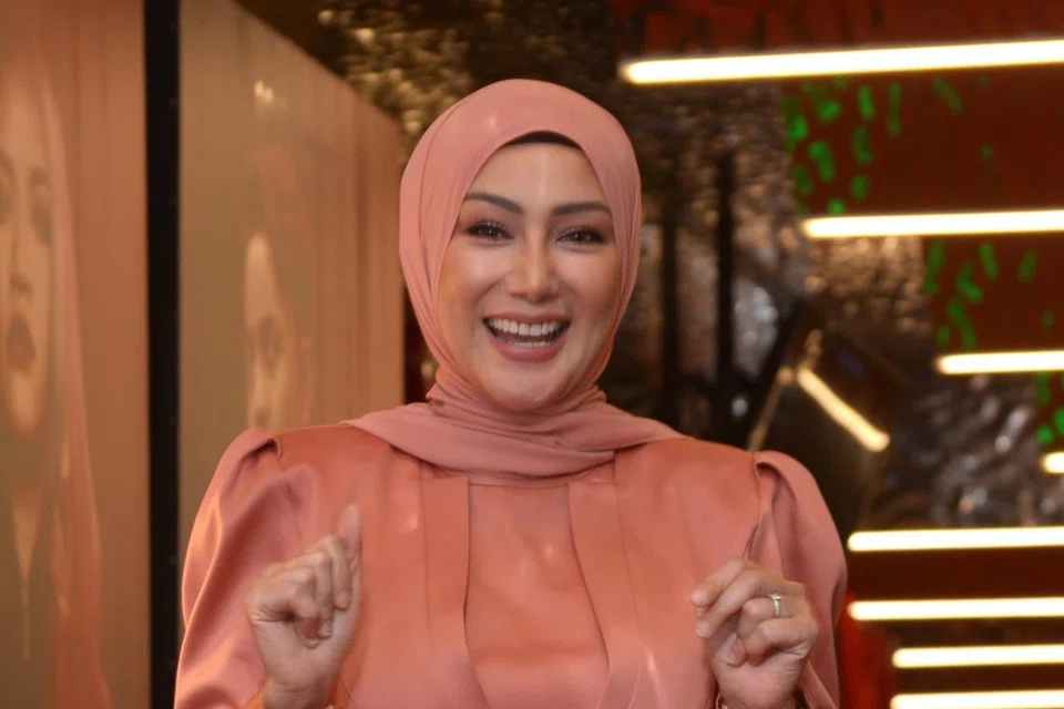 Erra Fazira tidak menutup hatinya tetapi tidak pula terdesak mencari jodoh menggunakan aplikasi, yang ditakuti mengundang ‘scammer’.