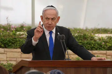 Perdana Menteri Israel, Encik Benjamin Netanyahu, berkata bahawa Setiausaha Negara Amerika Syarikat, Encik Antony Blinken, telah memberi jaminan kepadanya bahawa pentadbiran Presiden Joe Biden sedang berusaha untuk menarik balik sekatan pengiriman senjata ke Israel.