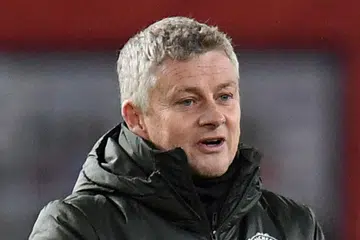 BUKTIKAN KEMAMPUAN: Meskipun kini berjaya membantu United menduduki tangga kedua EPL, Ole Gunnar Solskjaer, perlu membuktikan keupayaannya membawa pulang trofi. - Foto REUTERS