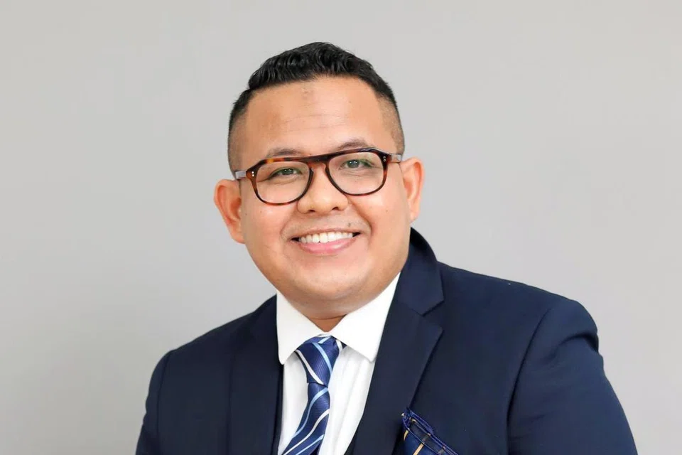 Pemilik Warong Tokyah, Encik Zarief Ashraf Halid.