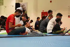 TAHLIL ARWAH: Para atlet, jurulatih, ibu bapa atlet, pihak pengurusan dan staf Persisi merupakan mereka yang turut serta dalam majlis tahlil yang diadakan untuk Allahyarham Mochammad Ichsan Nur Romadhon, yang meninggal dunia menyusuli satu kemalangan jalan raya Sabtu lalu. - Foto PERSISI