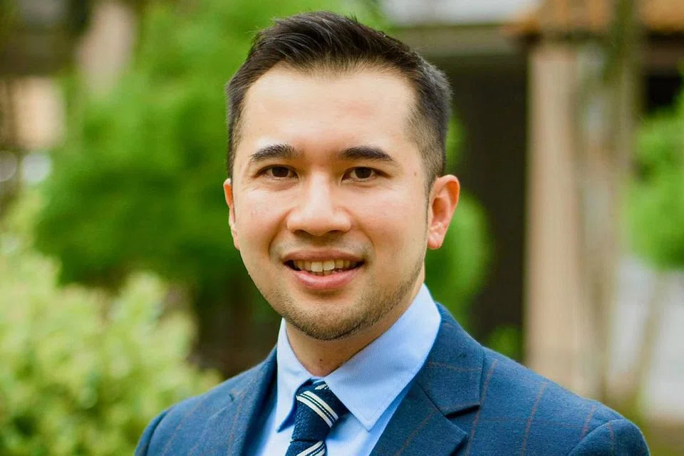 "Idea itu mungkin tidak benar tetapi orang ramai biasanya suka dengan kepastian yang boleh dipegang mereka itu kerana ia memberi mereka erti dan jawapan... lebih-lebih lagi dalam dunia yang kian rumit dan tidak menentu ini." - Profesor Madya Hoon Chang Yau dari Universiti Brunei Darussalam yang menarik perhatian idea eksklusif lebih popular berbanding perspektif yang inklusif kerana ia menawarkan orang ramai jawapan yang mudah dan kepastian.