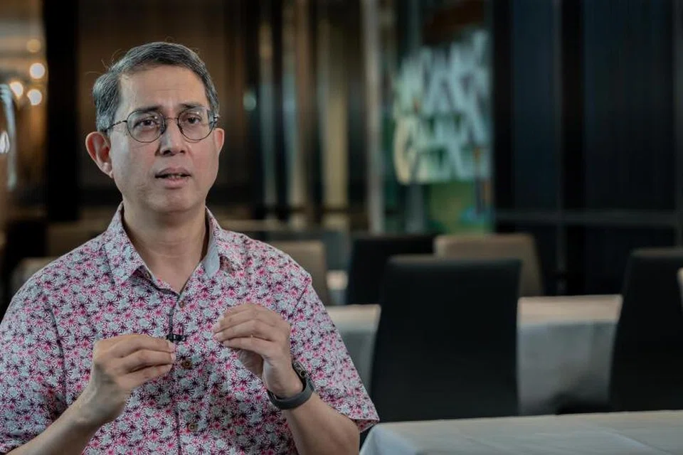 Profesor Madya Dr Muhammad Faishal Ibrahim, akan dilantik sebagai Pemangku Menteri Bertanggungjawab bagi Ehwal Masyarakat Islam, menggantikan Encik Masagos Zulkifli Masagos Mohamad.