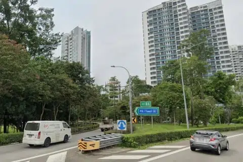 Jalan susur keluar 8A Ekspreswe Central (CTE) menghala ke bandar menuju ke Ekspreswe Rentas Pulau (PIE) arah Tuas akan ditutup dari tengah malam hingga 5 pagi pada 20 dan 21 Oktober, 7 November serta 17 November.