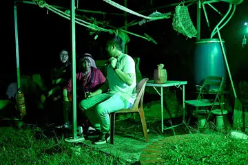  Cik Rubiah Mohd; oslan Shah; dan penyanyi serta pelakon, Aliff Aziz; night walk