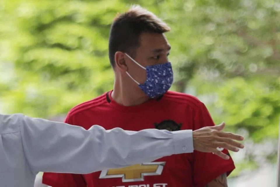 Foto BH oleh GIN TAY