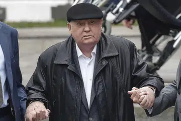 JASA DIKENANG: Encik Mikhail Gorbachev meninggal dunia malam kelmarin pada usia 91 tahun setelah menghidap penyakit serius yang berpanjangan.