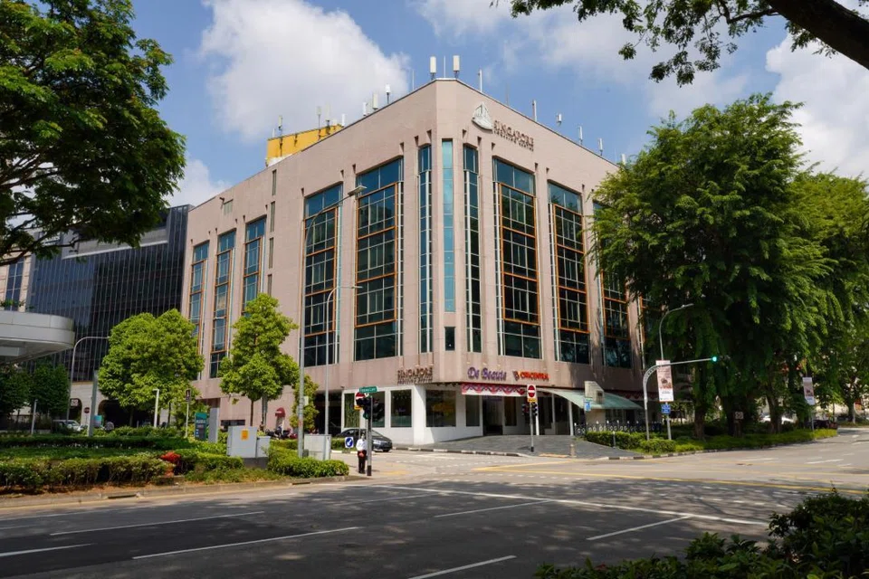 singapore shopping centre, economy
