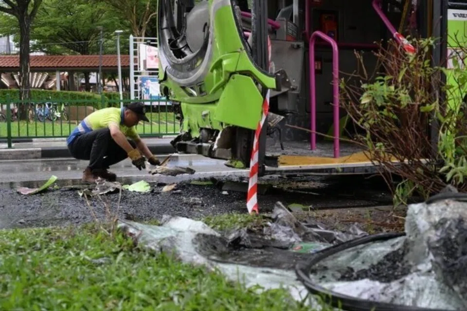 nahas bas, jurong west avenue 1