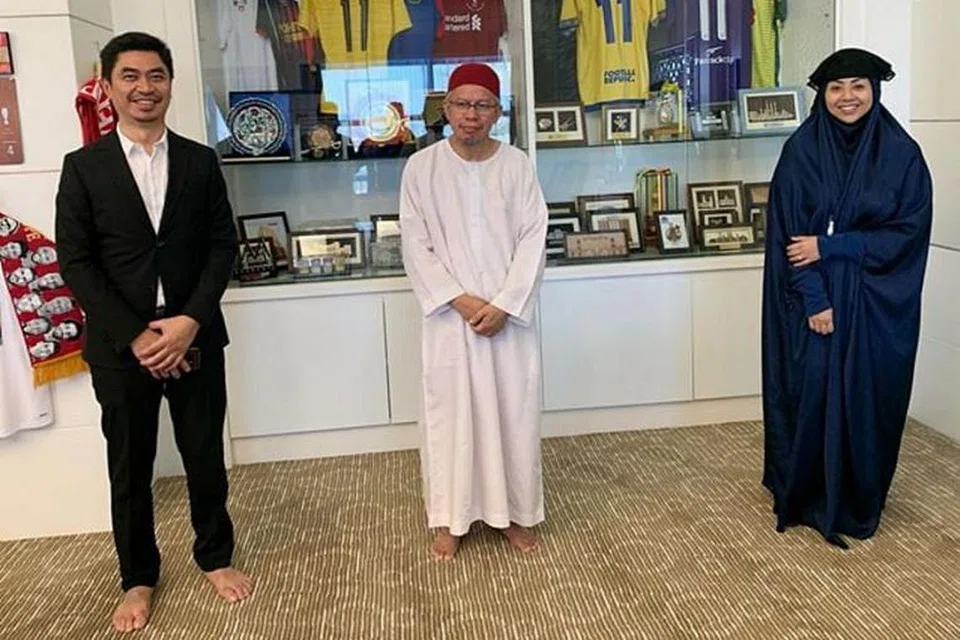 Datuk Nurul Hidayah Ahmad Zahid (kanan) memuat naik gambar di Instagram yang menunjukkan beliau dan suaminya melanggar perintah kawalan pergerakan. 