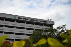 Satu kebakaran berlaku di sebuah wad di Hospital Besar Singapura (SGH) tetapi berjaya dipadamkan selepas sistem perenjis air di wad tersebut diaktifkan.