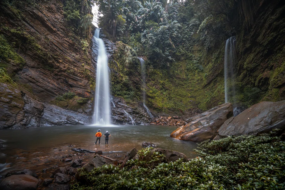 air terjun three sisters, long san, sarawak
