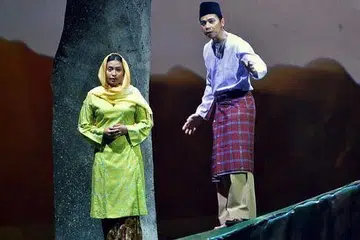 Amar Baharin, Nabila Huda,  pementasan Tenggelamnya Kapal Van der Wijck