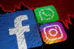 TERPUTUS HUBUNGAN: Perkhidmatan media sosial Facebook, WhatsApp dan Instagram terputus selama enam jam di seluruh dunia. - Foto REUTERS