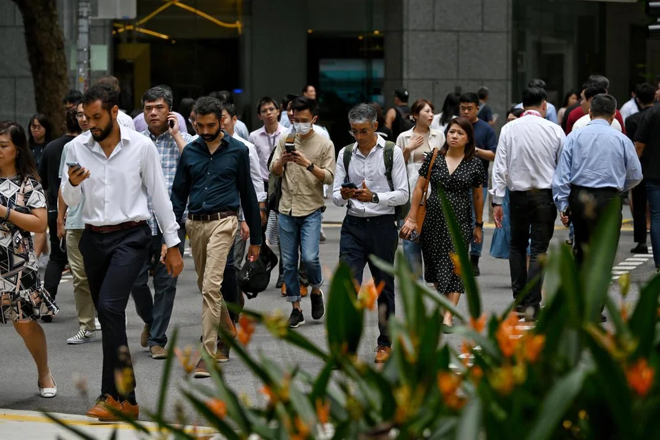 HIJAU: Tinjauan pekerjaan bersih (NEO)mencatatkan peningkatan 34 peratus bagi suku ketiga.