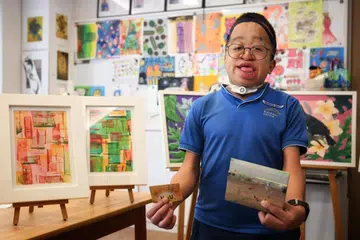 Meskipun mengalami masalah otot, ini tidak menghambat Muhammad Ridhwan Masli untuk berkarya. Dua daripada karya seninya, (dari kiri) ‘Fragments No. 7’ dan ‘Fragments No. 3’, akan dipamerkan di pameran pengumpulan dana seni, ‘Curio: A World of Wonders, Beyond Disabilities’, dari 5 hingga 12 Oktober.