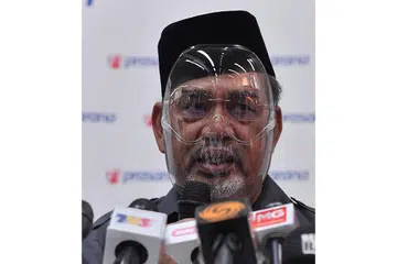 DITAMATKAN PERKHIDMATAN: Datuk Seri Tajuddin Abdul Rahman, bukan lagi pengerusi Prasarana Malaysia Bhd. - Foto INTERNET