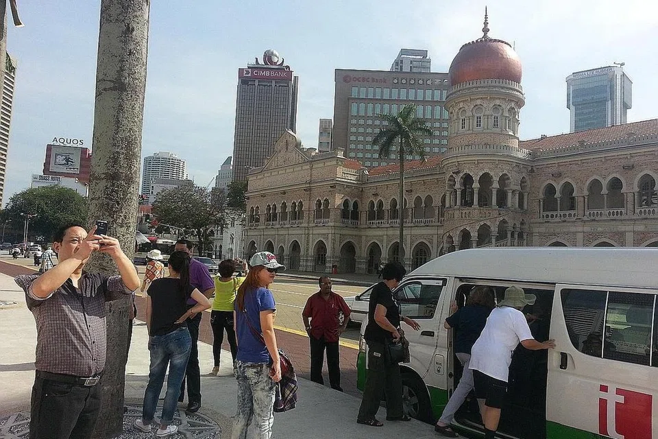 LOKASI BANTAHAN: Himpunan utama hari ini dikatakan akan berlaku di di hadapan Bangunan Sultan Abdul Samad, Dataran Merdeka. - Foto fail