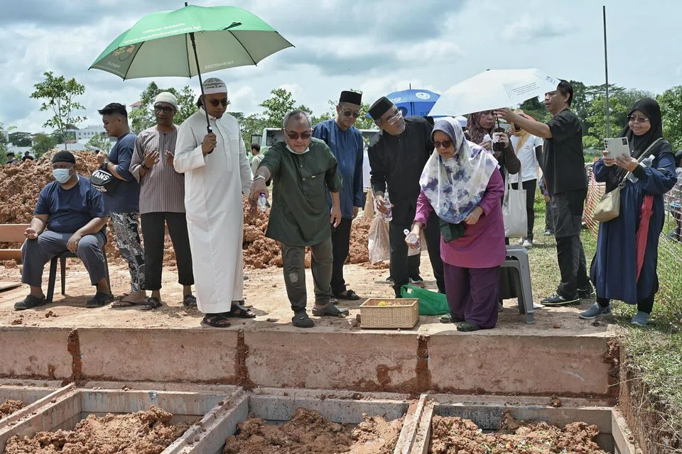 Singapura, Sarinah Haniff, Ariff Ahamd, meninggal dunia