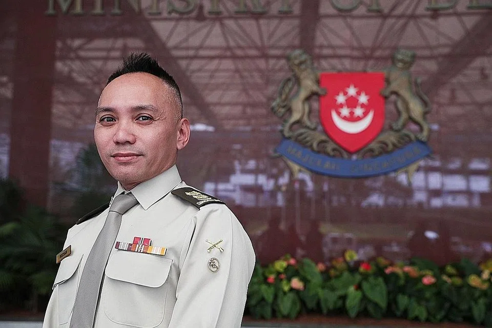 SLTC (NS) RIDZUAN ISMAIL: Terima sokongan keluarga dan majikan hingga mampu imbangi pekerjaan dan tugas kerahan. - Foto BH oleh TIMOTHY DAVID