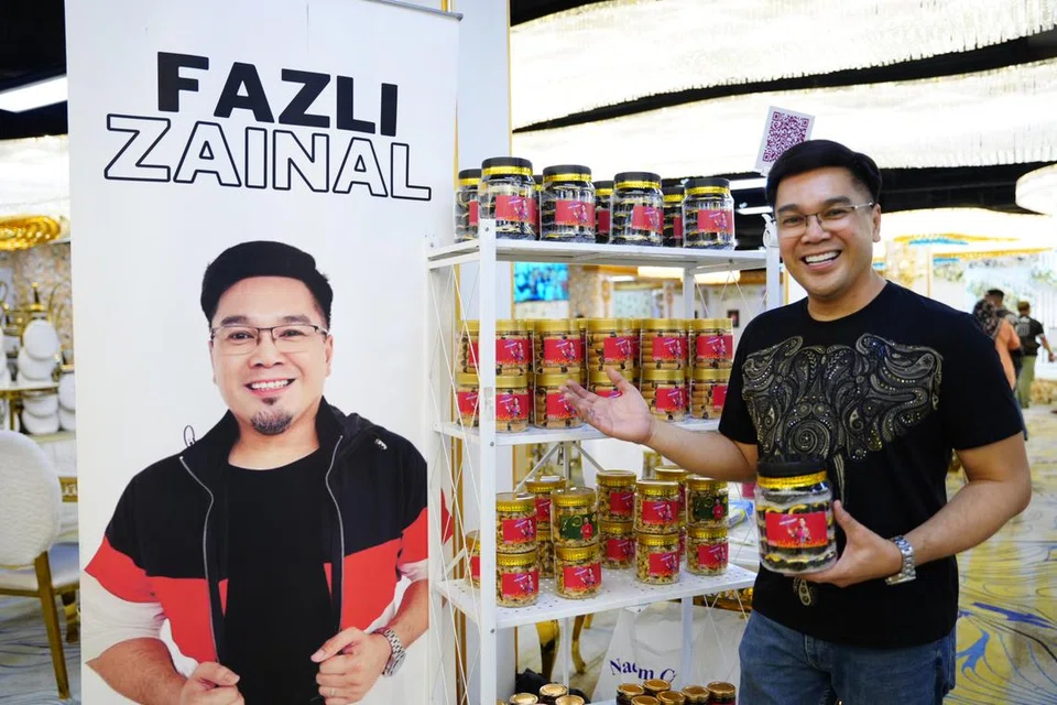 Encik Fazli Zainal, artis dan usahawan Malaysia, adalah antara usahawan dari Malaysia yang terjejas. 