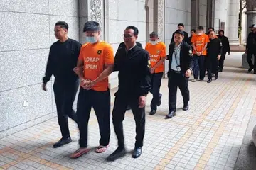 Malaysia, SPRM, rasuah, pusat urut