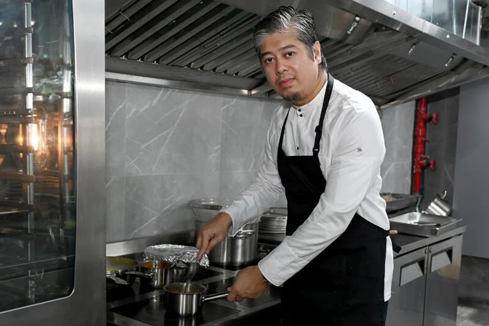 CEF MICHELIN: Cef Akmal telah meraih beberapa anugerah dan pengiktirafan tertinggi dalam bidang kulinari