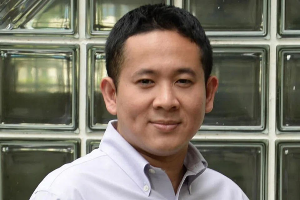 Setiausaha Parlimen Kanan (Ehwal Dalam Negeri merangkap Kesihatan), Encik Amrin Amin.