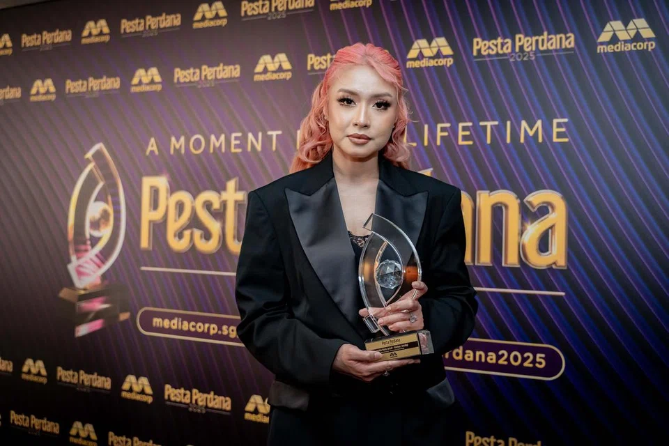 Nurul Nabila, pesta perdana, bisikan syahdu