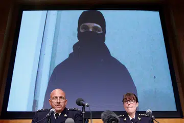 SOKONG IS: Imej Aaron Driver, rakyat Canada yang dibunuh polis ditunjukkan oleh polis Canada sewaktu sidang akhbar di Ottawa semalam. - Foto REUTERS