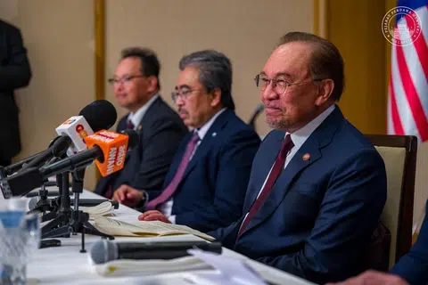 Malaysia, Anwar Ibrahim, politik M’sia, Pakatan Harapan, PH, Bersatu, PAS, lawatan rasmi, Jepun, kerajaan perpaduan