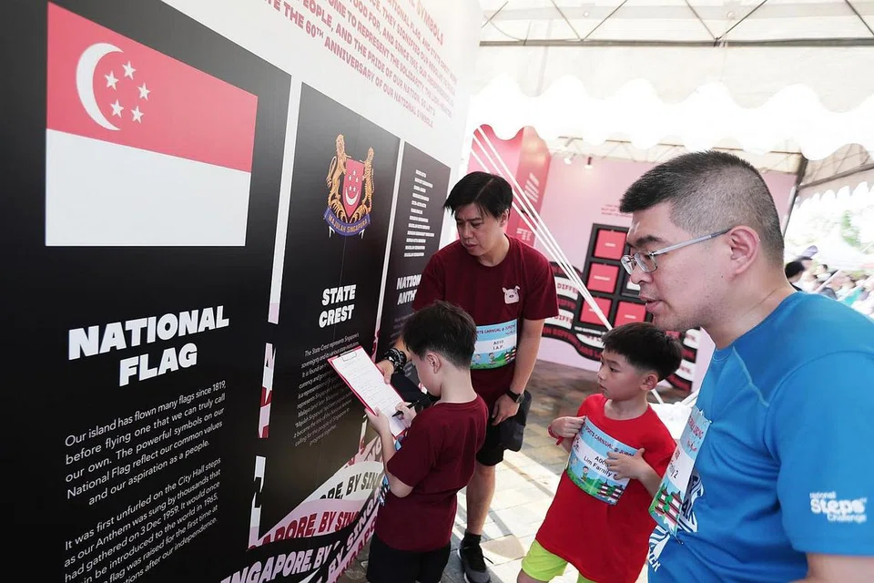 KEBANGGAAN: Rakyat kini boleh melahirkan kebanggaan mereka kepada negara dengan menggunakan imej lambang negara. - Foto fail