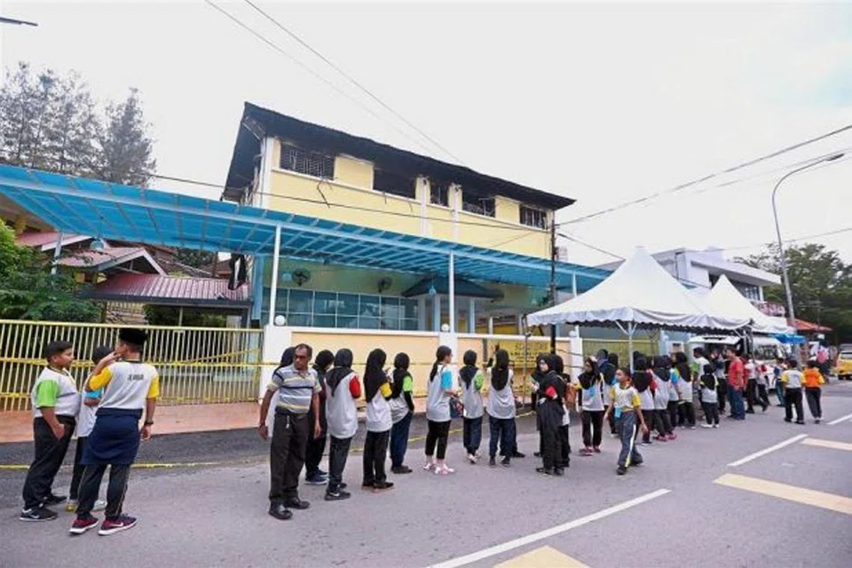 PUSAT TAHFIZ DIBAKAR: Gambar Pusat Tahfiz Darul Quran Ittifaqiyah selepas tragedi kebakaran yang berlaku pada 14 September 2017.
