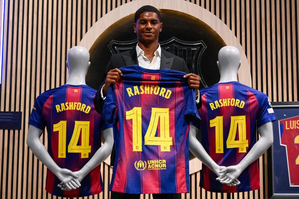 Penyerang England, Marcus Rashford, menyertai Barcelona secara pinjaman bagi musim 2025-26. 