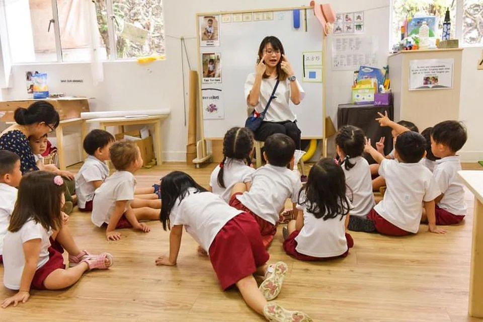 Kursus pensijilan baru dalam pengajaran bahasa ibunda akan dilancarkan tahun depan. Foto: ST 