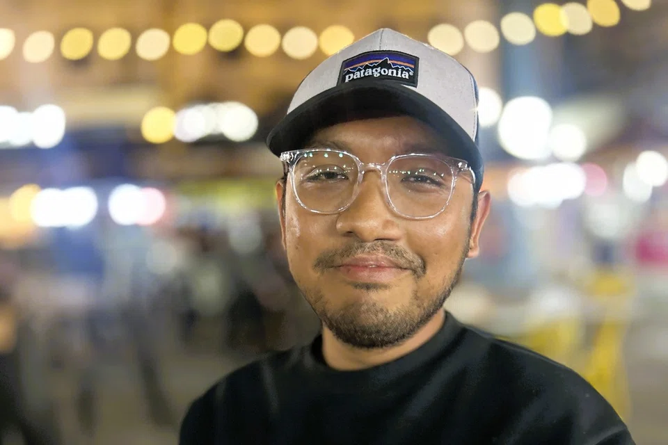 Encik Rohaizzat Rozali, 24 tahun, dari Woodlands, Singapura, berharap pengusaha The Kolong dapat mengundang pempengaruh dari Kota Singa untuk mempromosikan ruang makan sambil bersantai yang menarik ini.