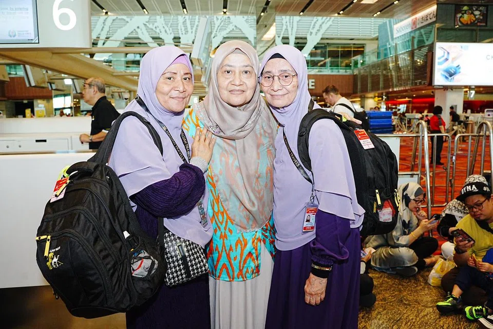 haji, Hayati Juraimi, Fatmah Juraimi, Rohaya Juraimi 