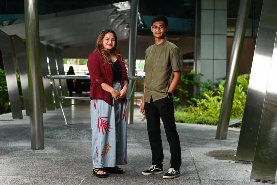 Cik Noor Heeqmah Wahianuar dan Encik Muhammad Hasbi Zainal merupakan antara 930 atlet yang akan mewakili Singapura di temasya Sukan SEA 2025.