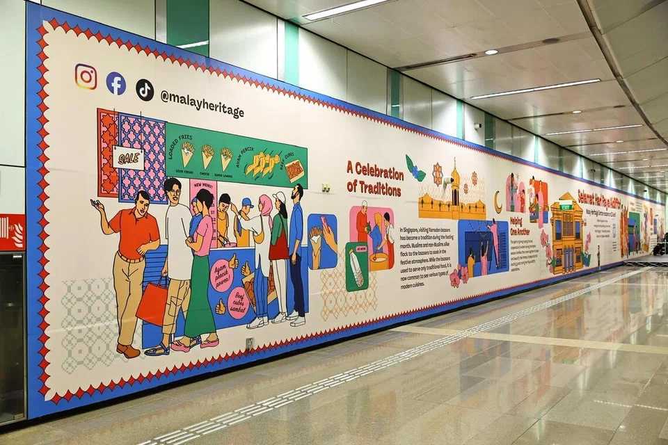 RAI TRADISI: Hiasan tersebut merupakan hasil kerjasama Penguasa Pengangkutan Darat (LTA) dengan Taman Warisan Melayu, serta pengendali pengangkutan awam di Singapura.