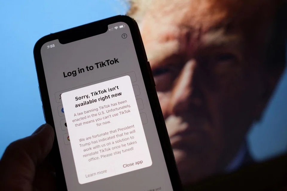 Pengguna TikTok di Amerika Syarikat dikejutkan pada 18 Januari dengan mesej yang menyatakan khidmat aplikasi itu dinyahaktif buat sementara waktu disebabkan tuntutan undang-undang setelah Amerika meluluskan larangan ke atas aplikasi itu kerana alasan keselamatan negara.